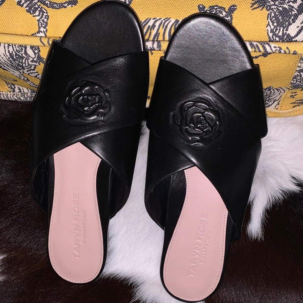 TARYN ROSE 🌹 SANDALS - Picture 3 of 8